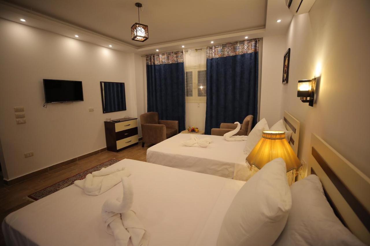 Hotel Hussien Lotus Pyramids View Kairo Exterior foto