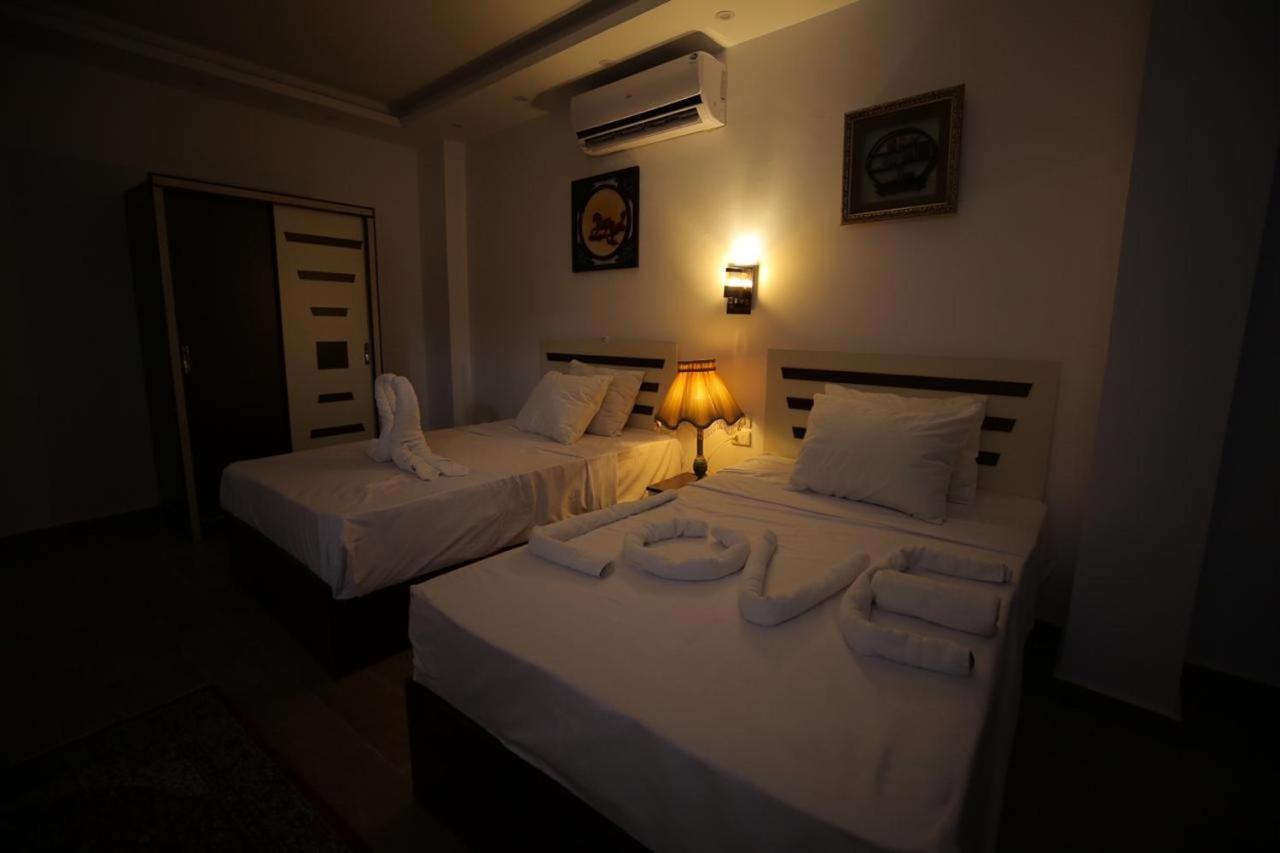 Hotel Hussien Lotus Pyramids View Kairo Exterior foto